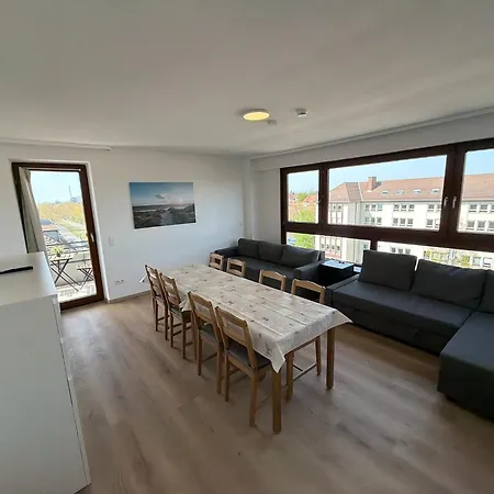 Modern 3-room With Big Living & Balcony Карлсруэ