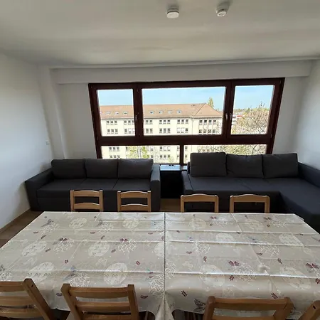 Modern 3-room With Big Living & Balcony