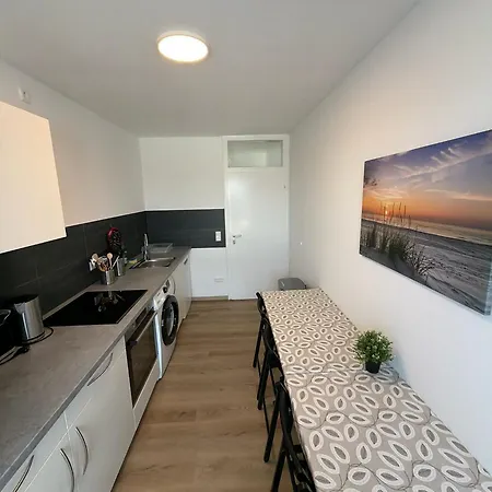 Апартаменты Modern 3-room With Big Living & Balcony