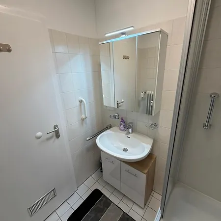 Modern 3-room With Big Living & Balcony *